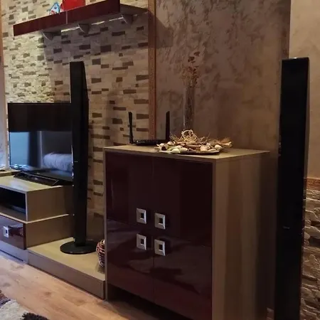 Apartment 18 *