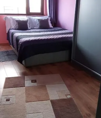 18 Apartment