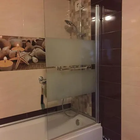 18 Apartment *